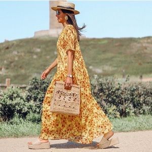 Zara Dresses - ZARA FLORAL PLEATED DRESS Zara Dresses - ZARA FLORAL PLEATED DRESS